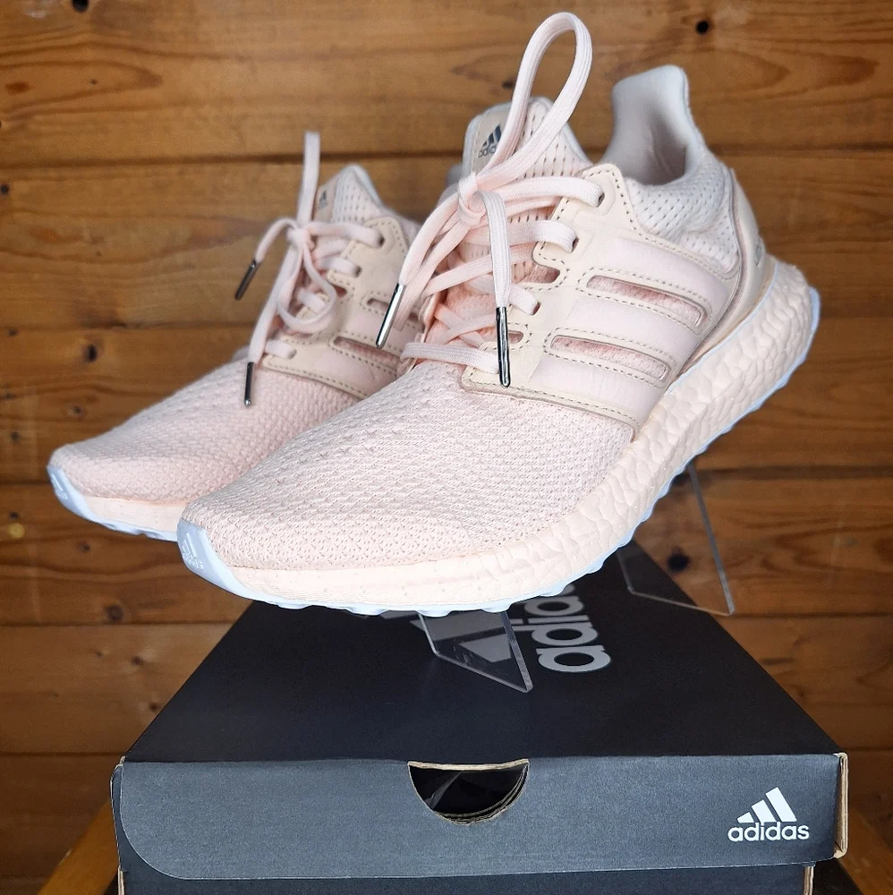 ❤️ NWBOX ADIDAS ULTRABOOST W Pink Tint super- comfy running Size 7